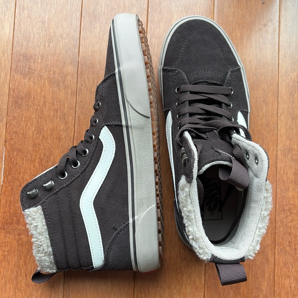 EUC Brown Suede Vans!